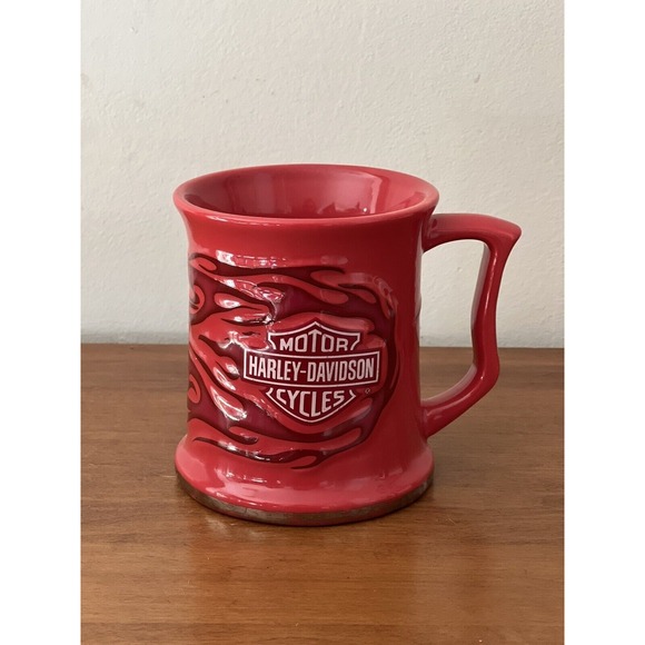 Harley-Davidson Other - HARLEY DAVIDSON 15 oz. Coffee Cup Mug Red with Raised‎ Embossed Flames 3-D EUC